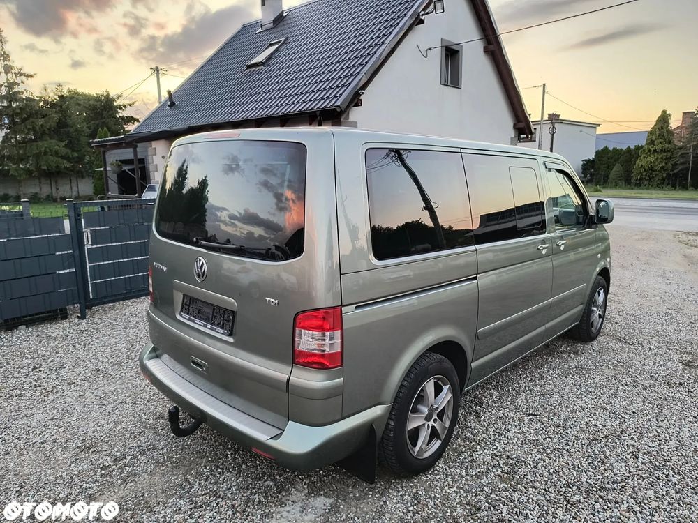 Volkswagen Multivan - 4