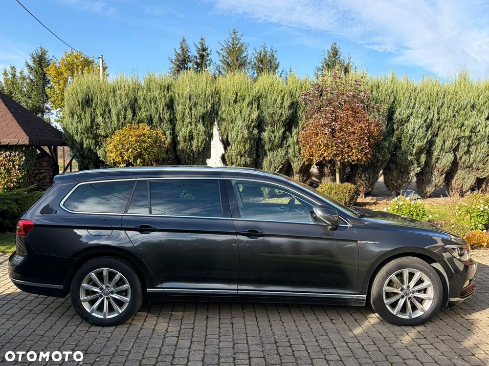 Volkswagen Passat - 8