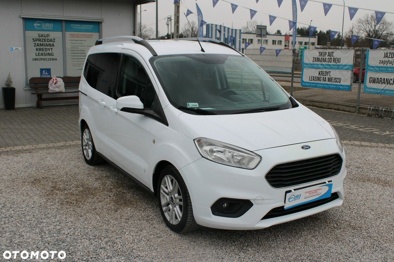 Ford Tourneo Courier - 4
