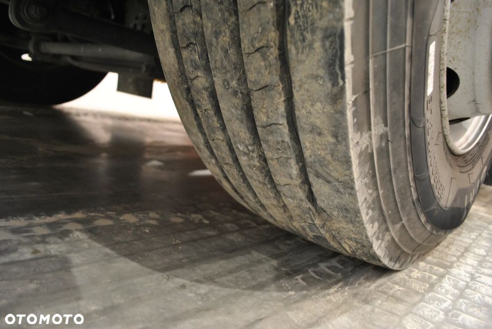 MAN TGM 18.240 Zamiatarka BEAM 8000 Szczotki L/R Karcher 2 Silniki - 12