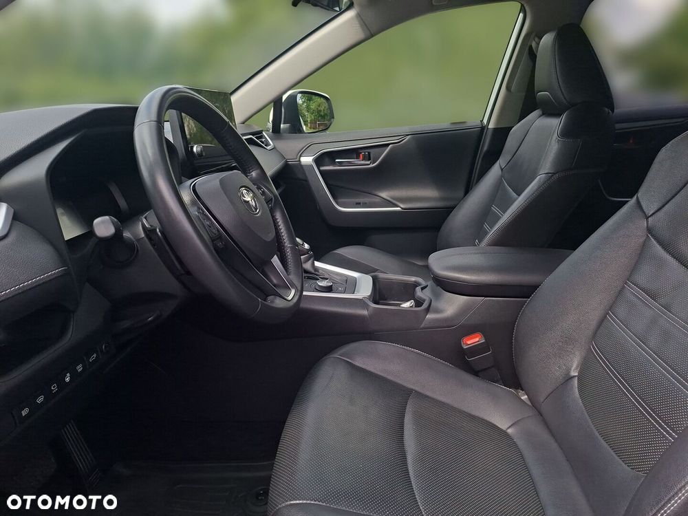 Toyota RAV4 - 13