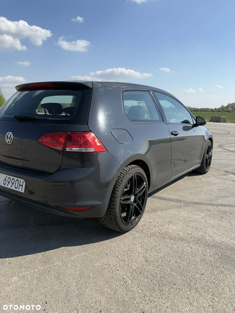 Volkswagen Golf 1.2 TSI BMT Trendline - 4