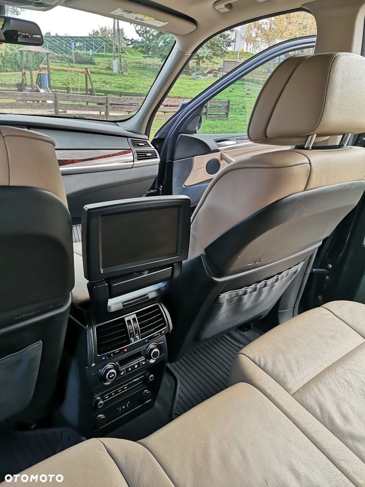 BMW X5 xDrive30i - 29