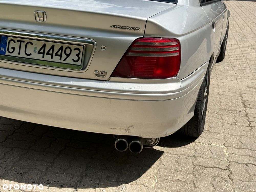 Honda Accord 2.0 ES - 19