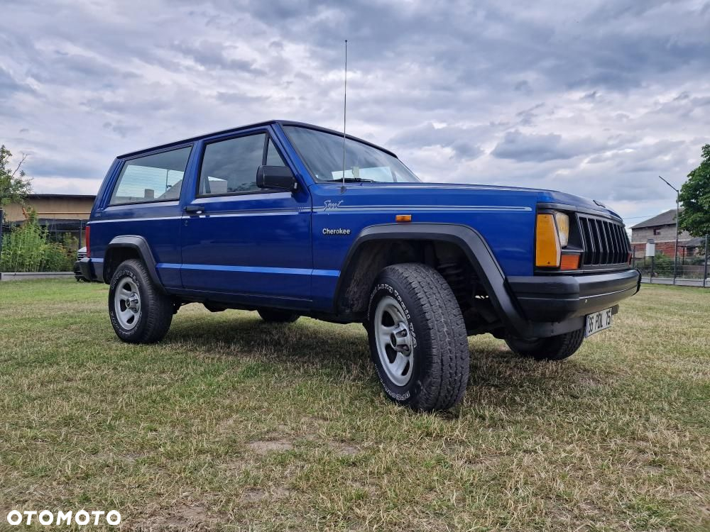 Jeep Cherokee 2.5 - 5