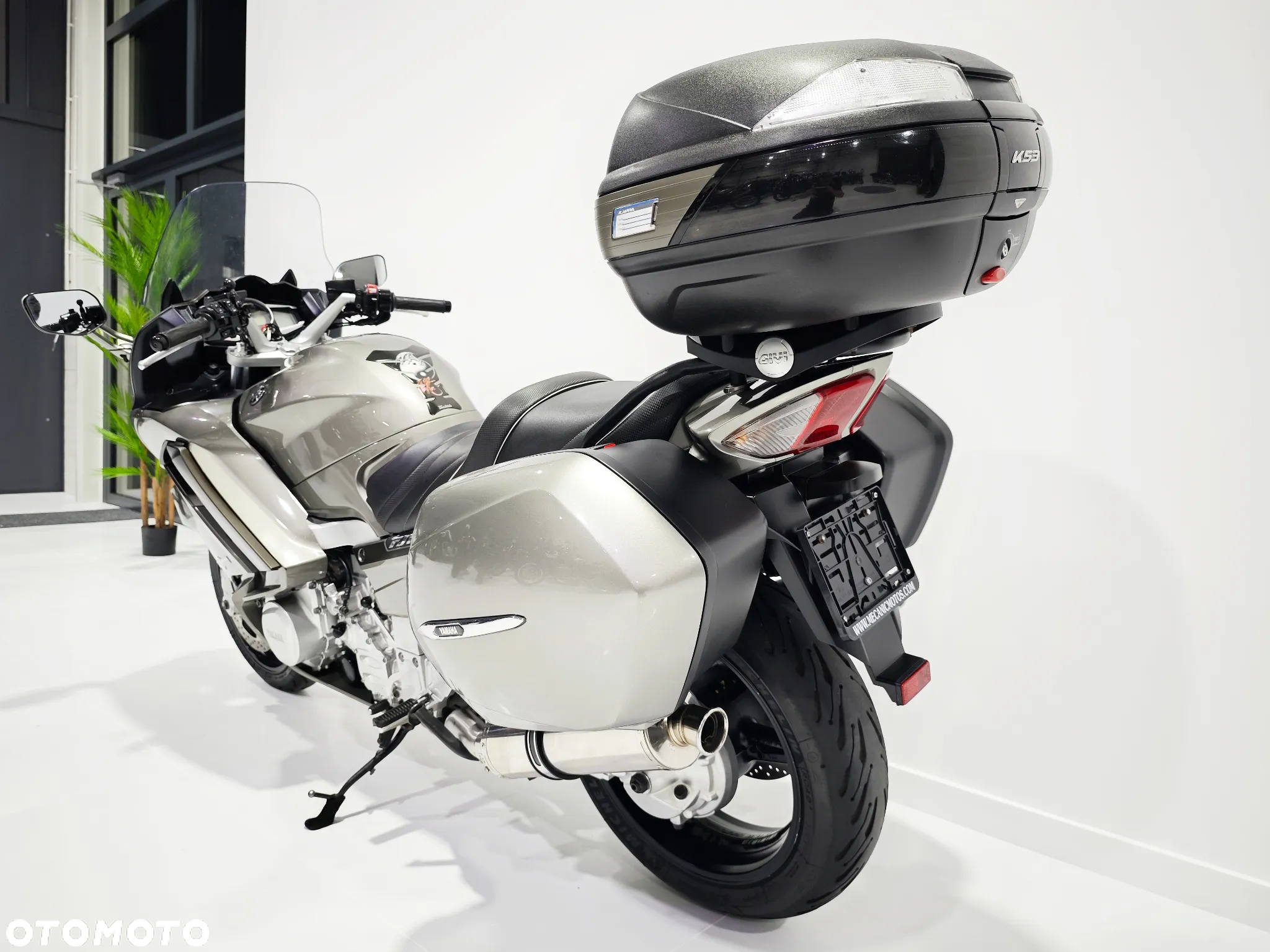 Yamaha FJR - 24