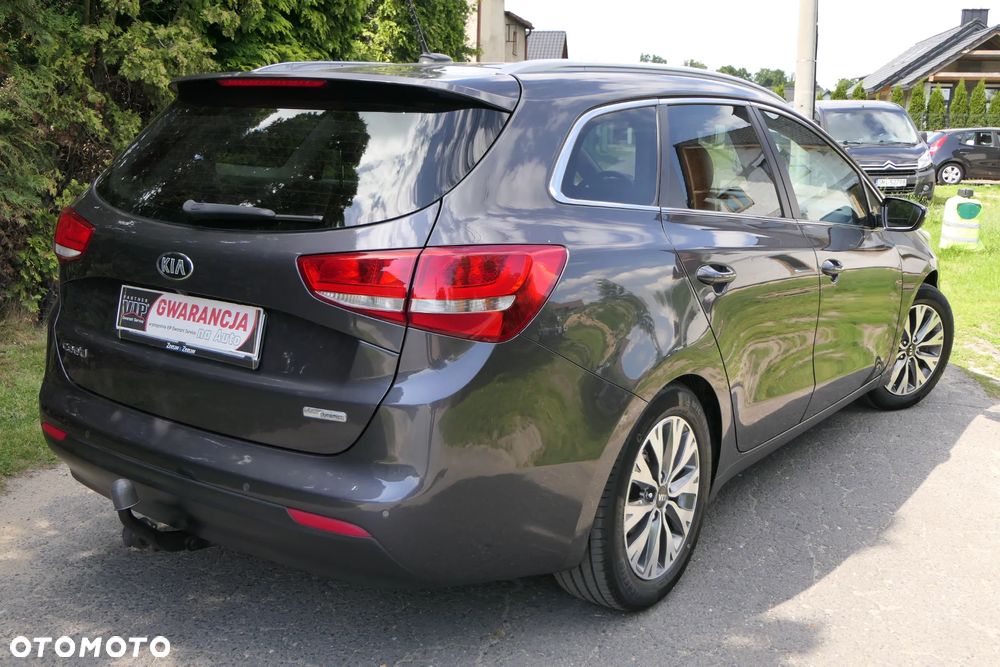 Kia Ceed 1.6 GDI L - 6