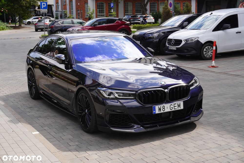 BMW Seria 5 M550i xDrive sport - 6