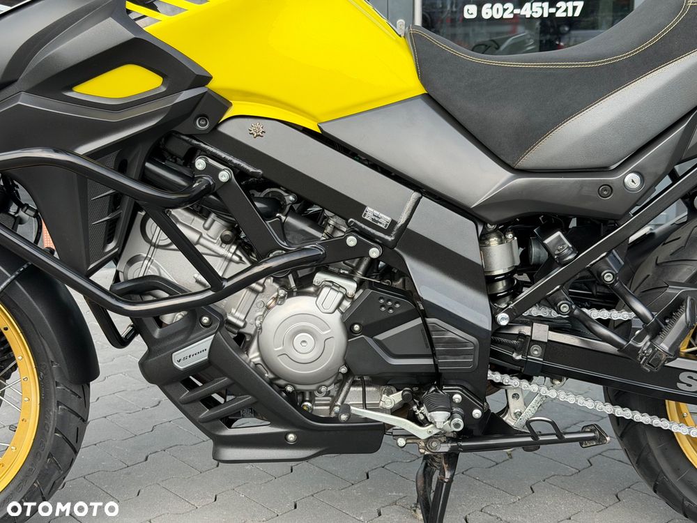 Suzuki V-STROM - 30
