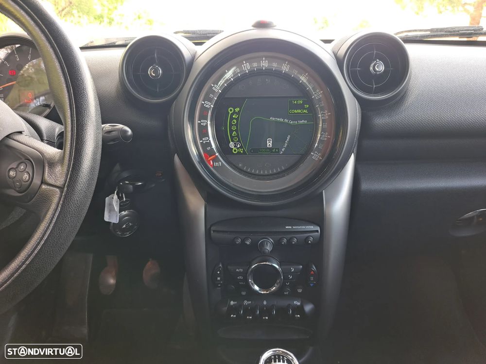 MINI Countryman Cooper D - 28