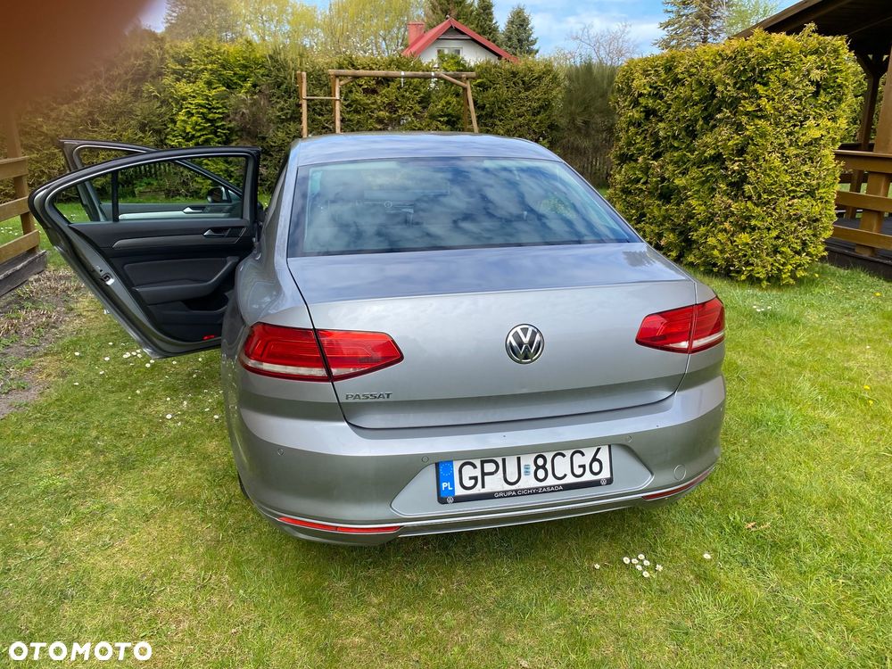 Volkswagen Passat 1.6 TDI BMT Trendline - 5