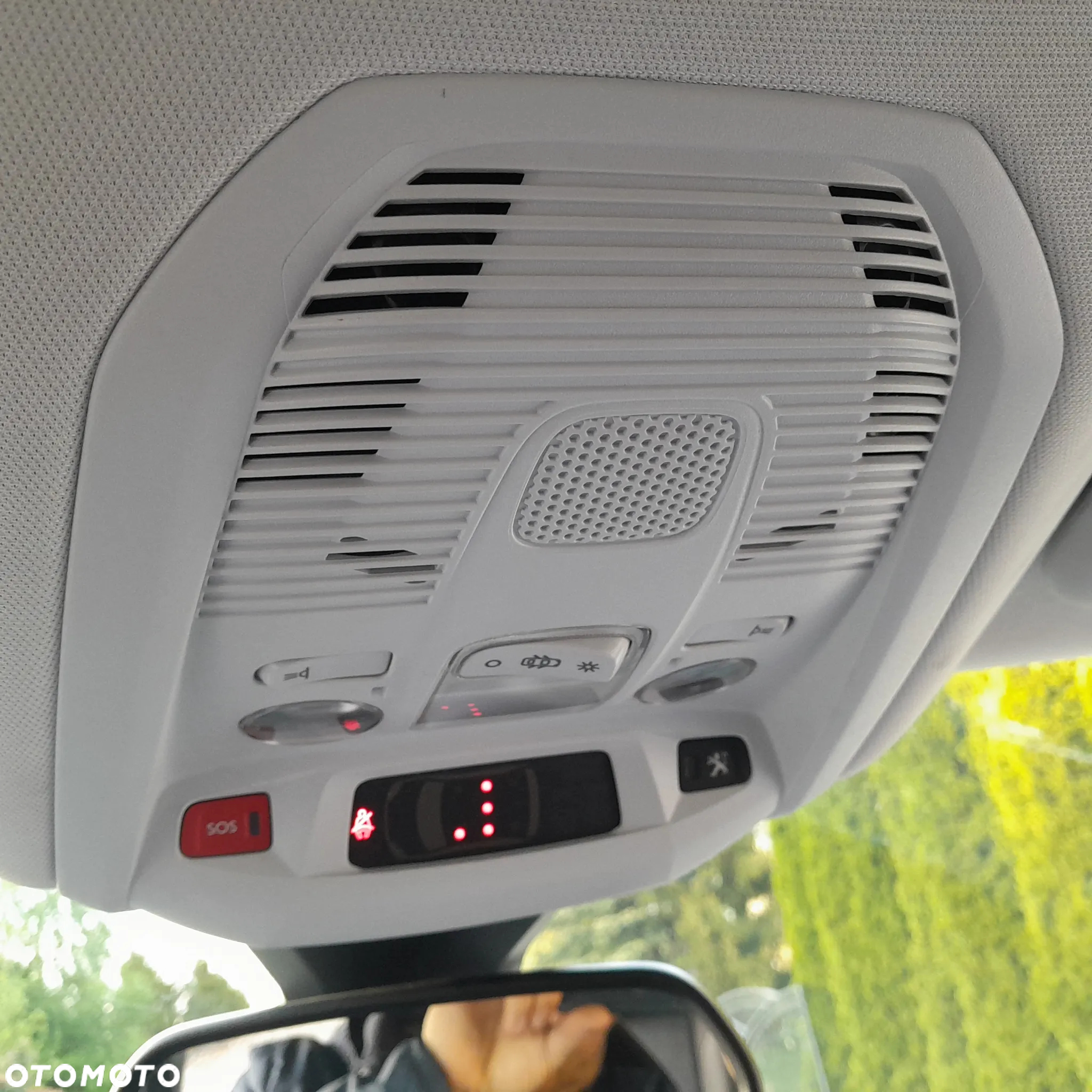 Peugeot 5008 HDI 115 Allure - 26