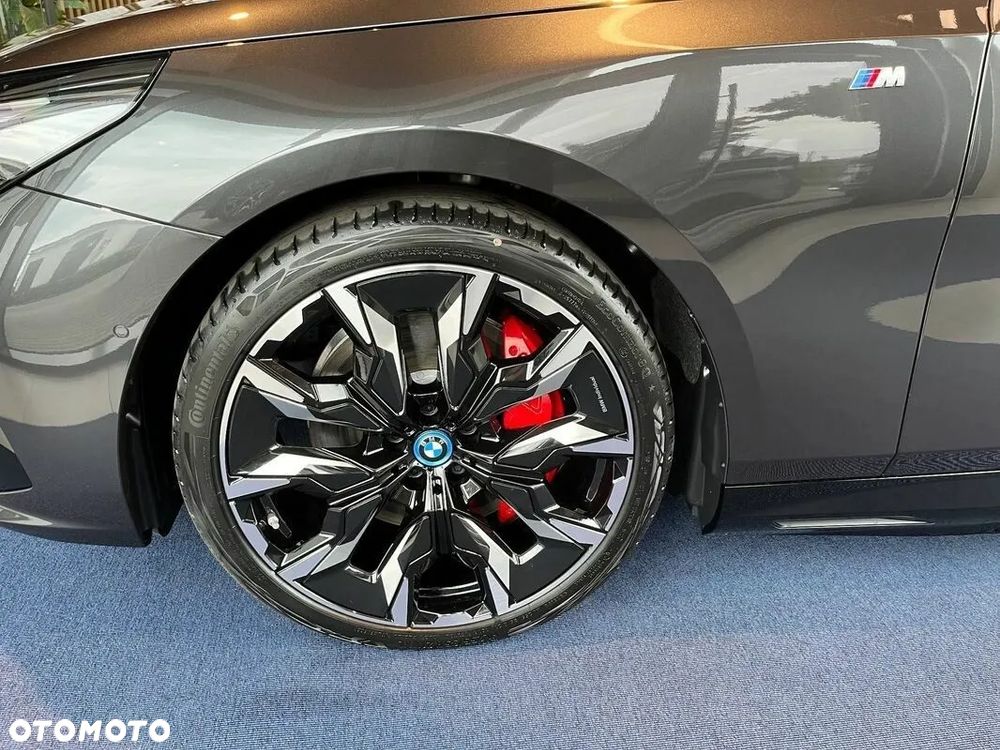 BMW i5 M60 Touring - 23