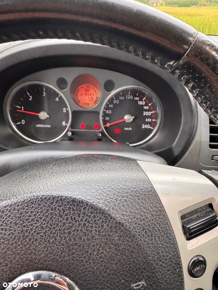 Nissan X-Trail 2.0 dCi LE - 6