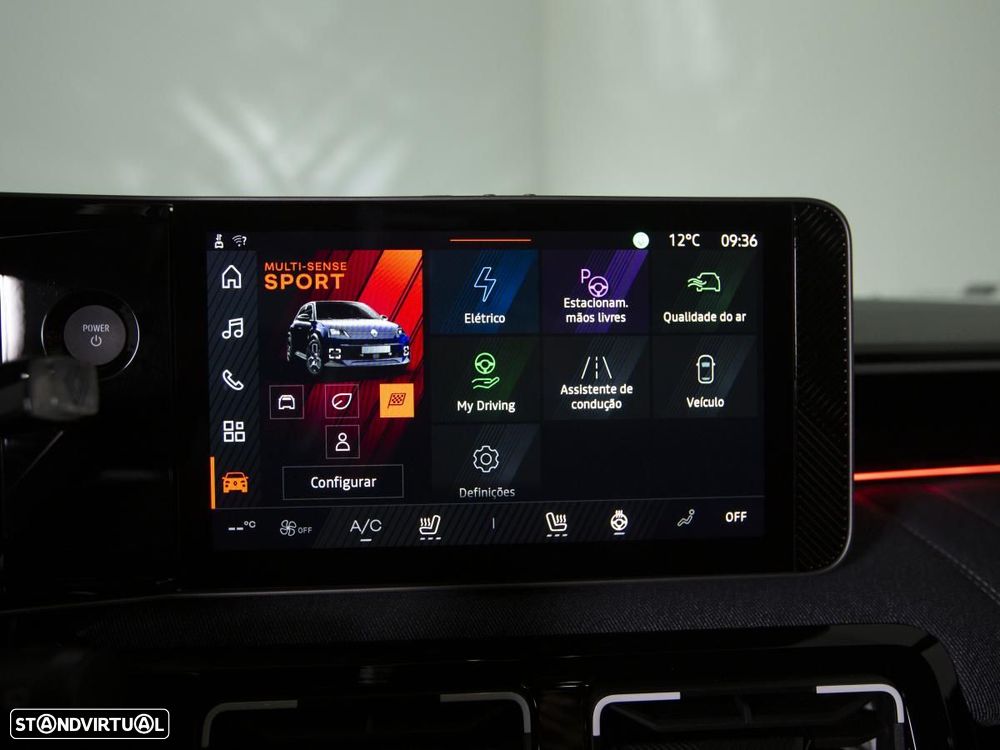 Renault 5 E-Tech 52 kWh Techno Autonomia Conforto - 30