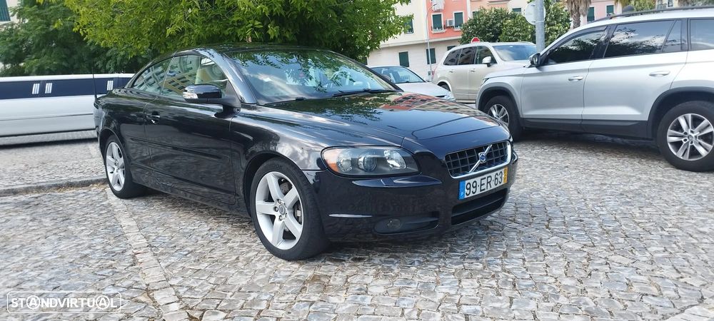 Volvo C70 2.4 D5 Momentum Geartronic - 5