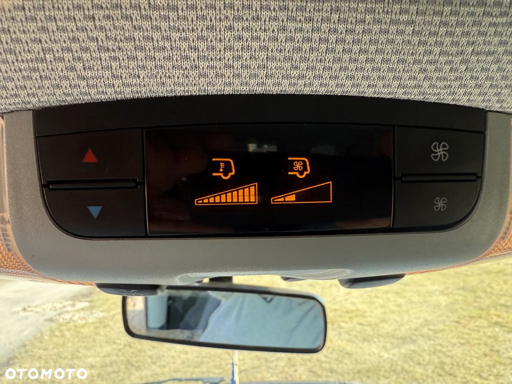 Mercedes-Benz Vito Crew 639.703 - 12