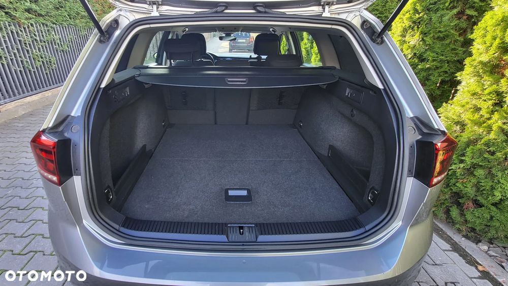 Volkswagen Passat 1.5 TSI EVO Business DSG - 9