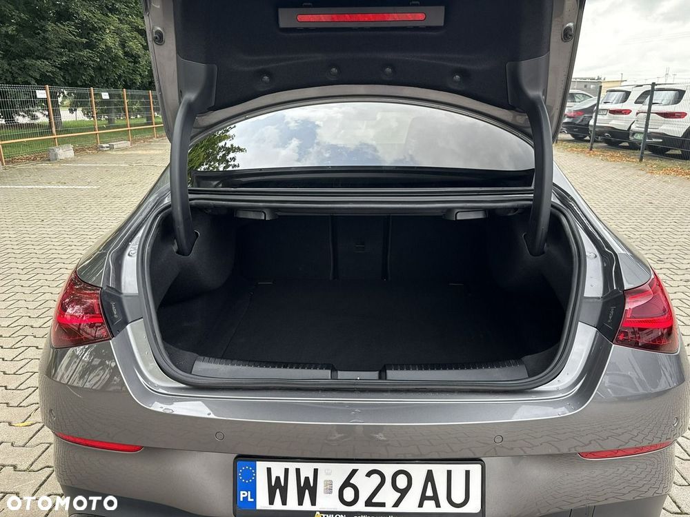 Mercedes-Benz CLA 200 7G-DCT - 21