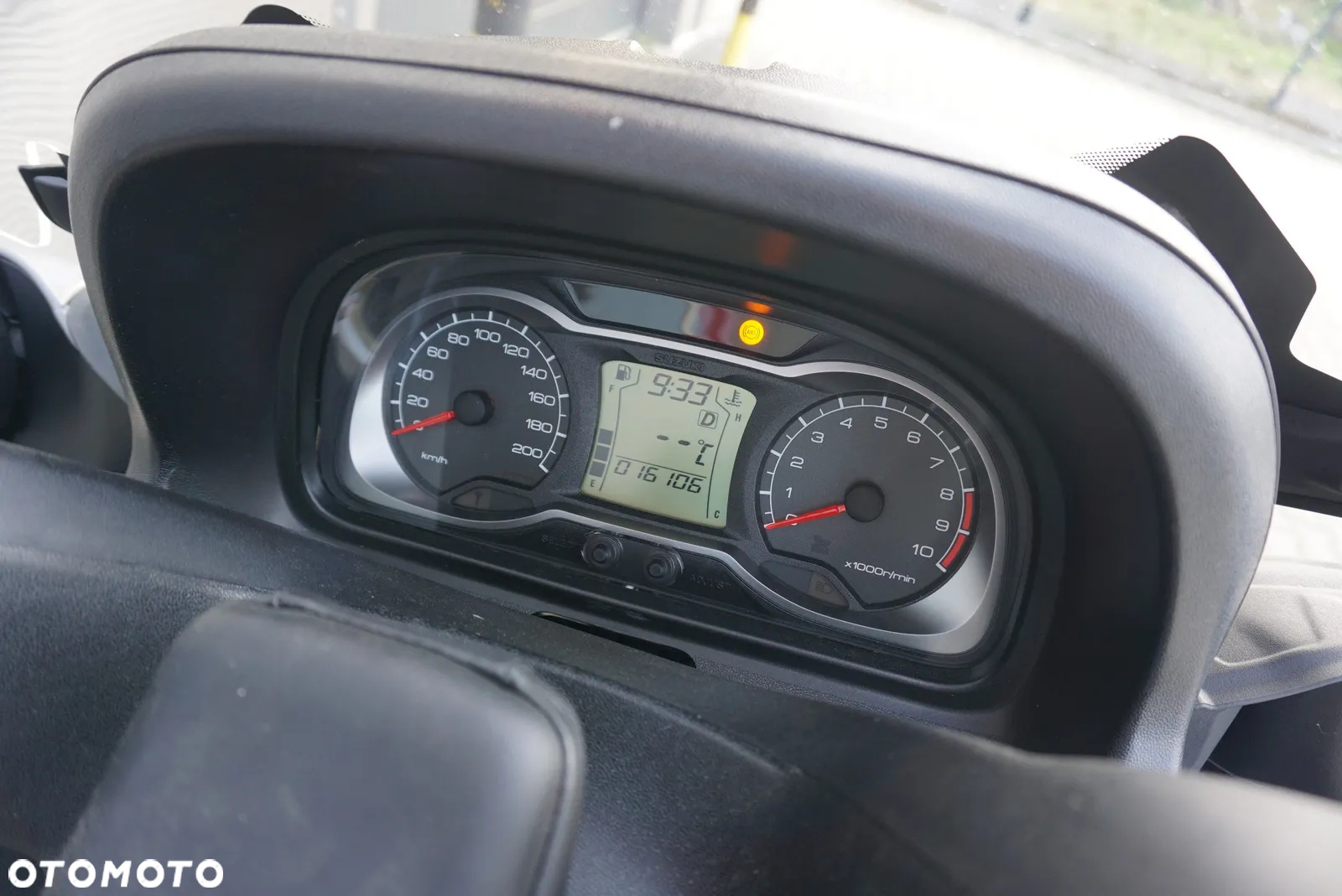 Suzuki Burgman - 18