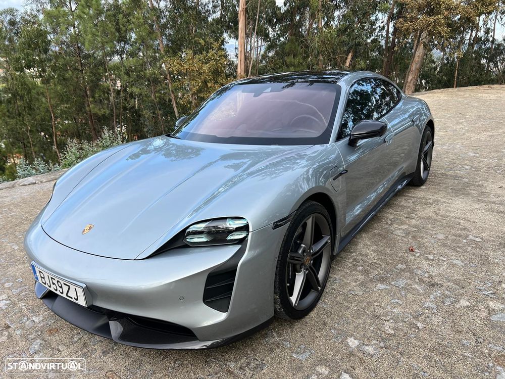 Porsche Taycan Turbo S - 5