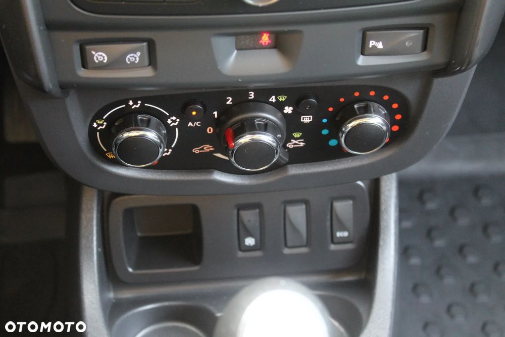 Dacia Duster Diesel Celebration - 14