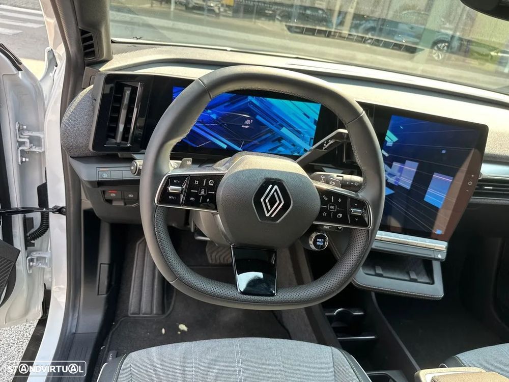 Renault Mégane E-Tech - 14