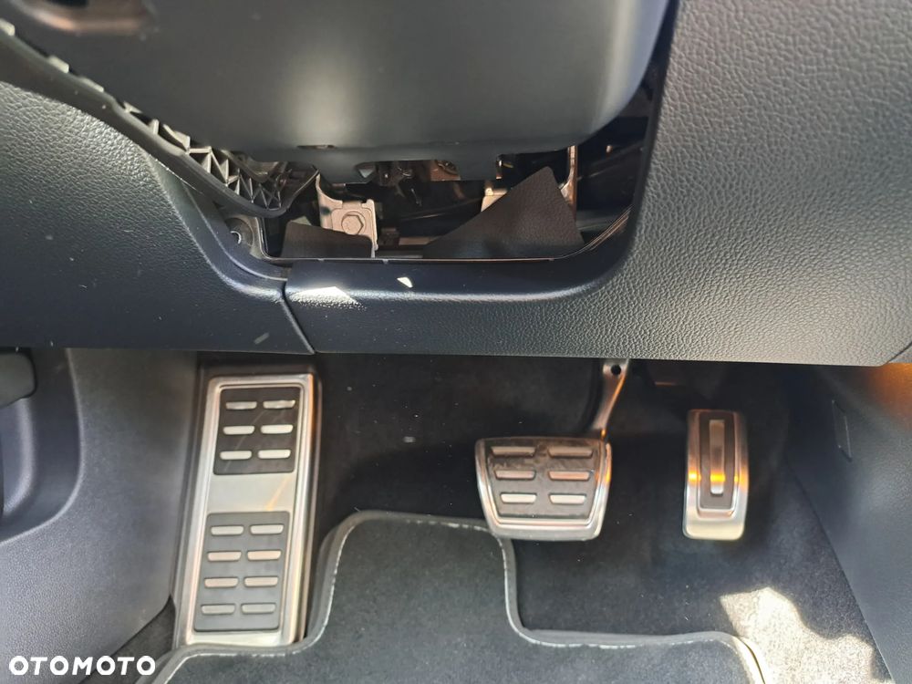 Skoda Superb 2.0 TDI SCR Ambition DSG - 8