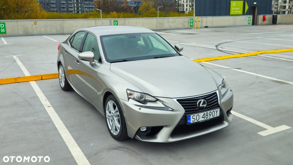 Lexus IS 200t Elite - 3
