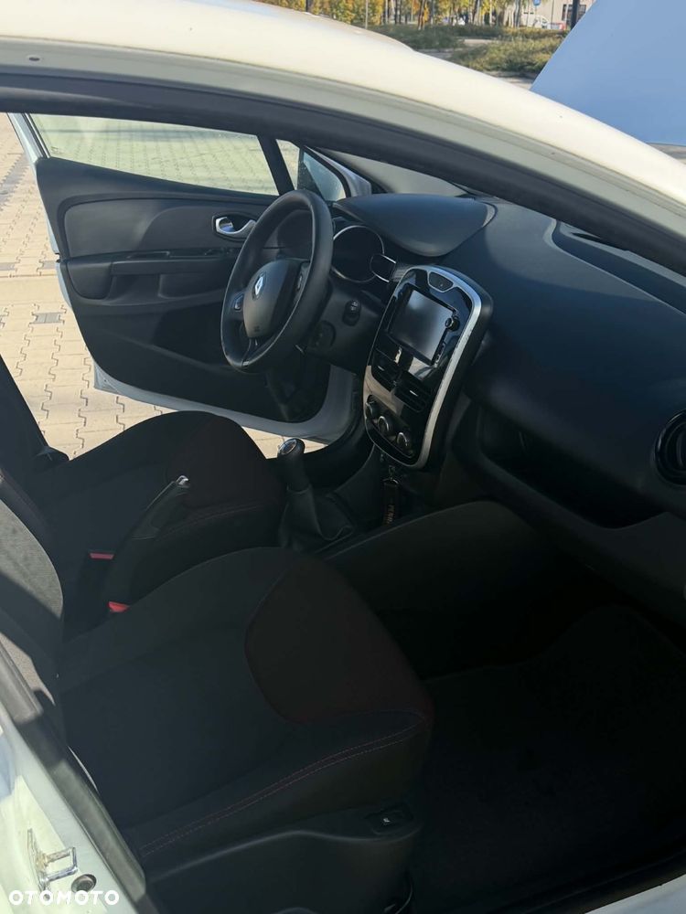 Renault Clio - 7