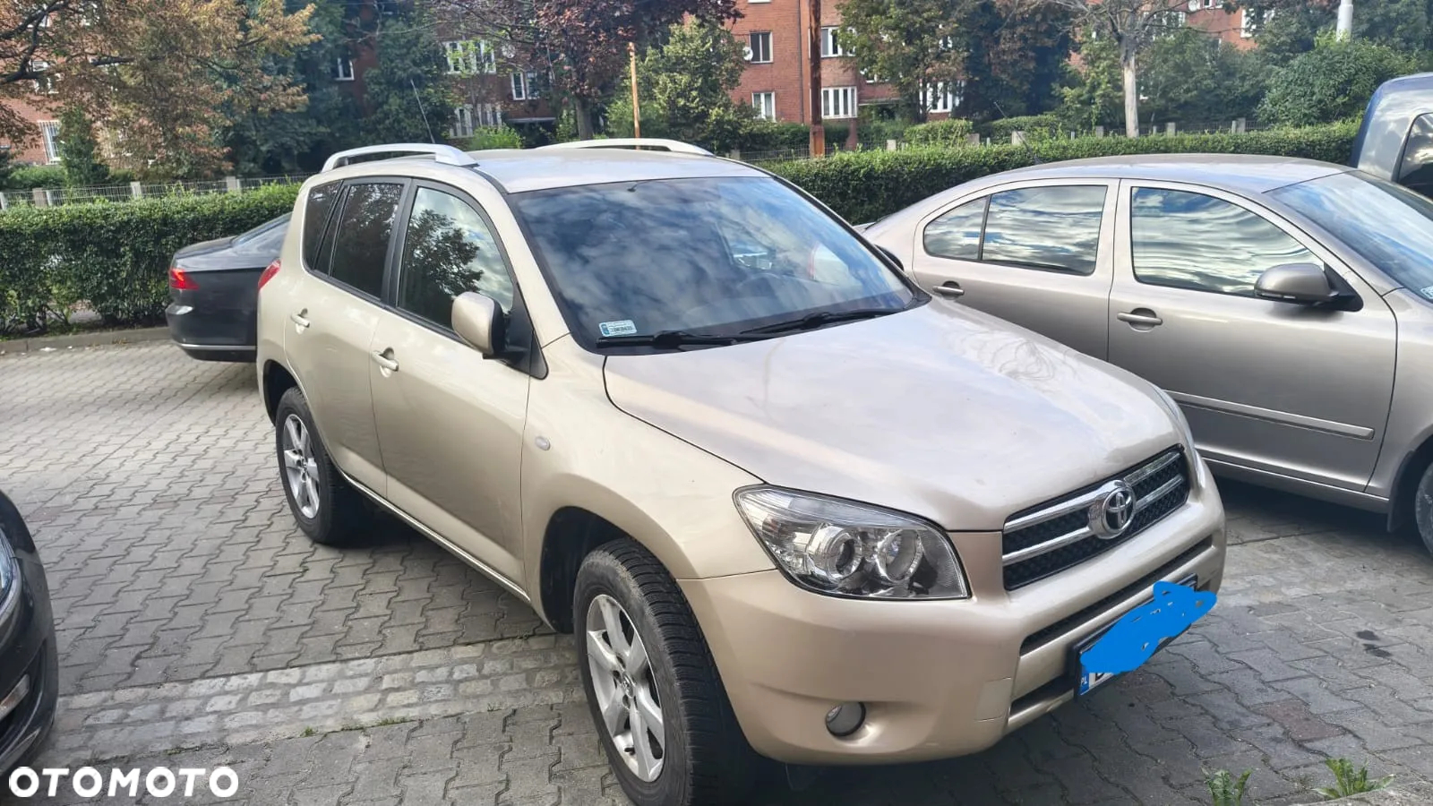 Toyota RAV4 - 8