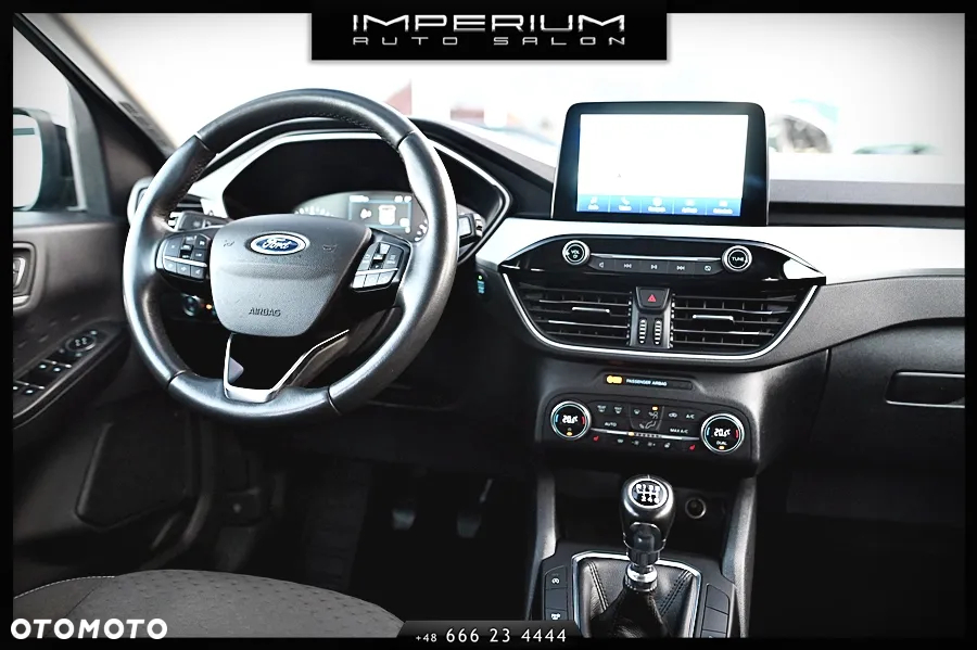 Ford Kuga 2.0 EcoBlue Hybrid TITANIUM - 26