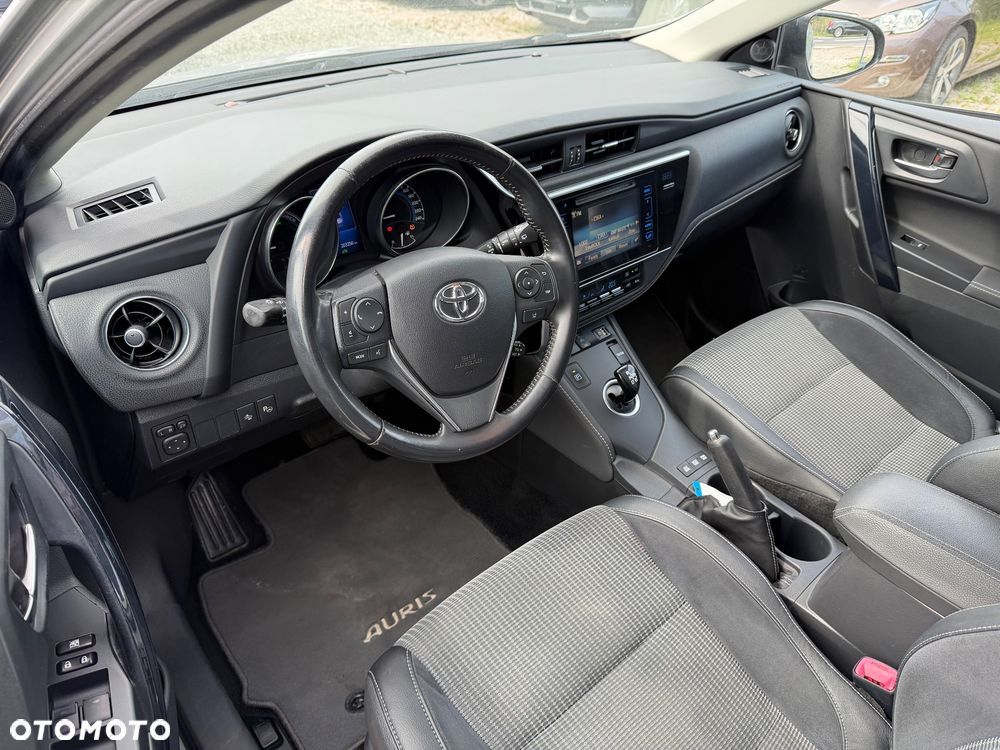 Toyota Auris - 37