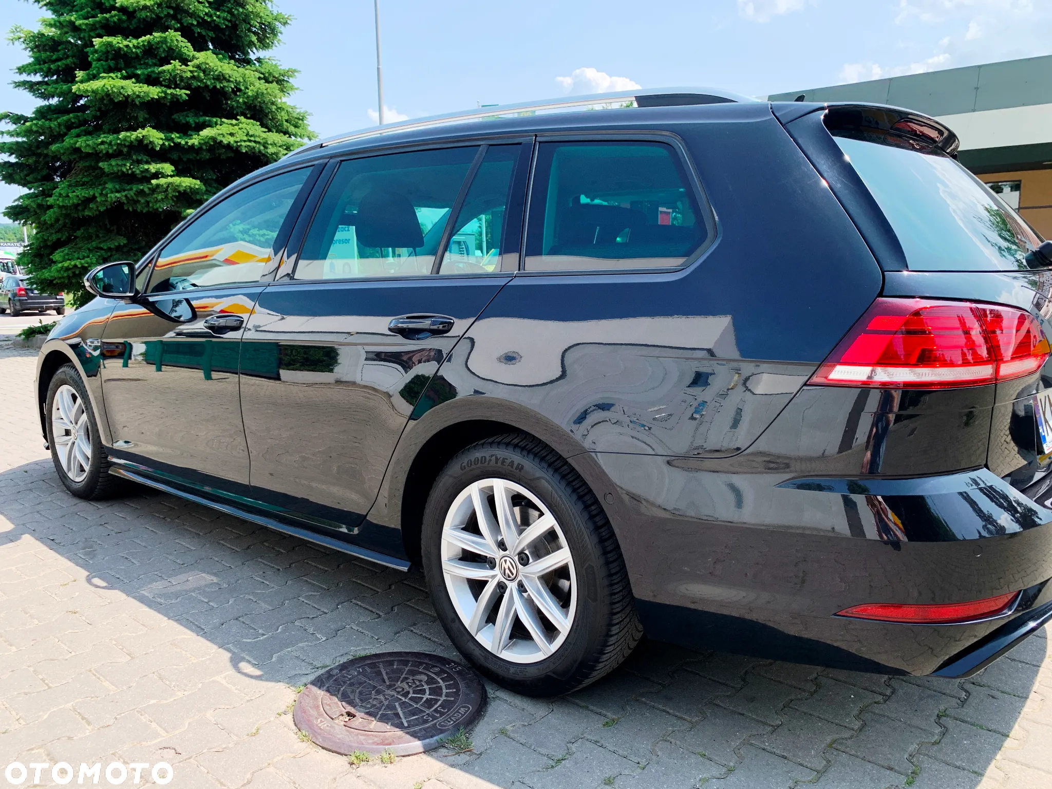 Volkswagen Golf VIII 2.0 TDI R-Line DSG - 27