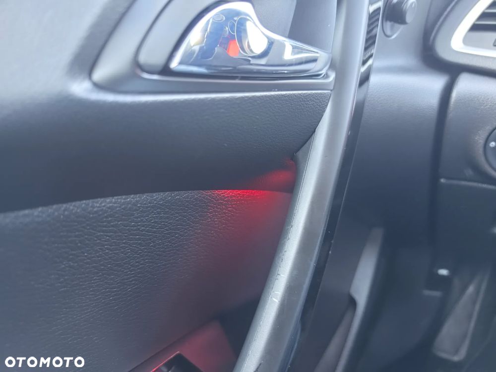 Opel Astra 2.0 CDTI Cosmo - 41