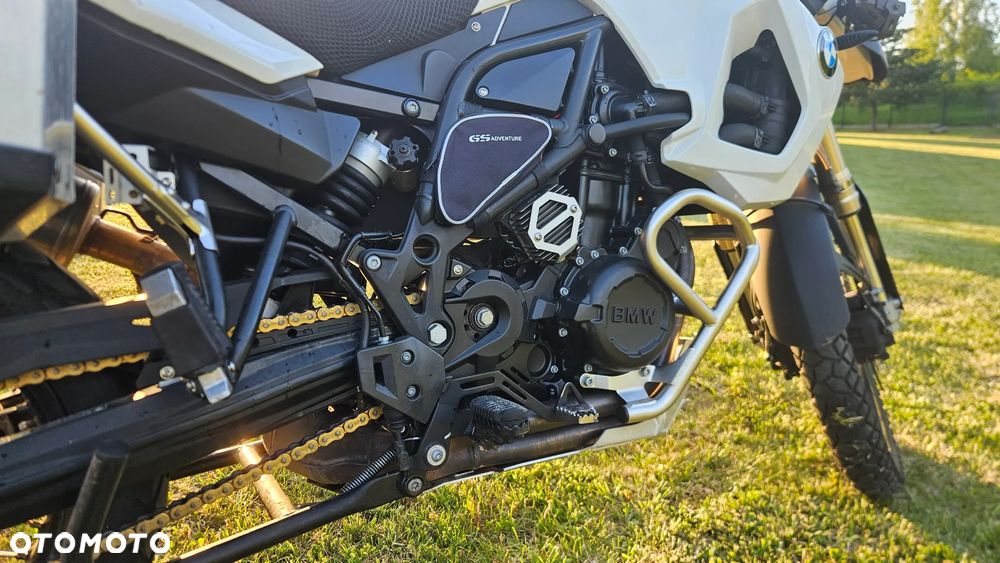 BMW F - 22