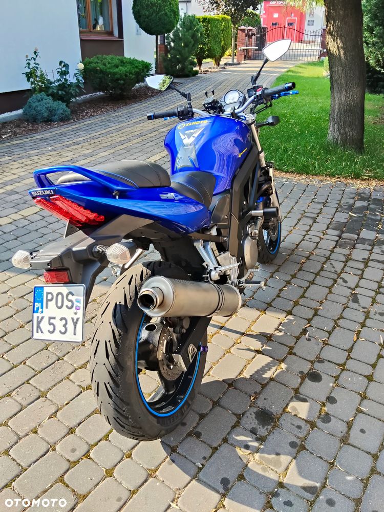 Suzuki SV - 8