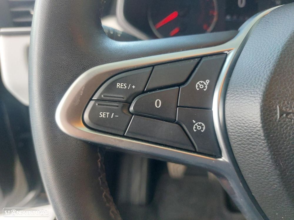 Renault Clio 1.0 TCe Evolution Bi-Fuel - 17