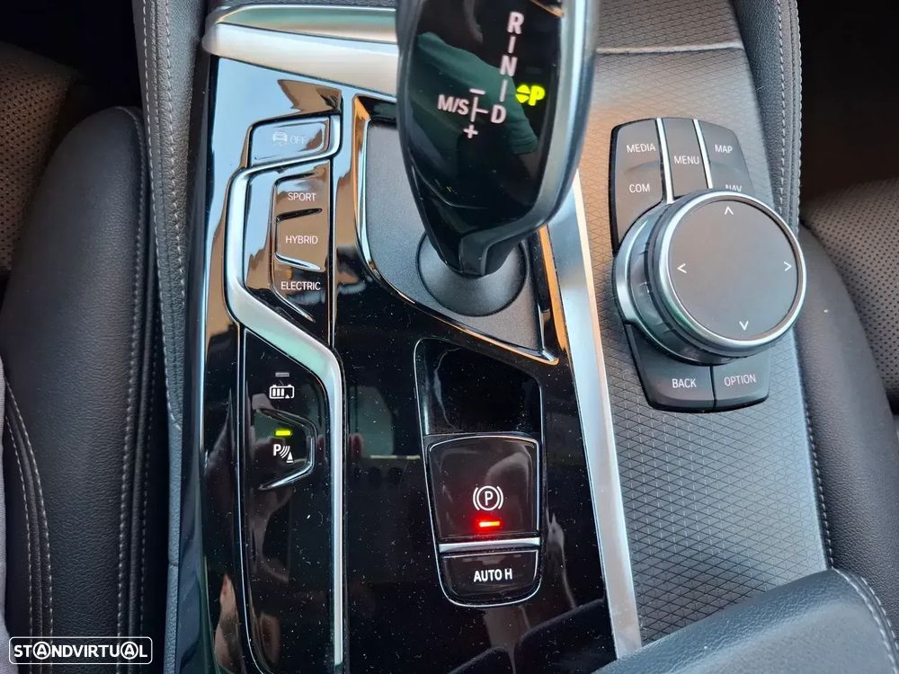 BMW 530 e Pack Desportivo M Pro - 45