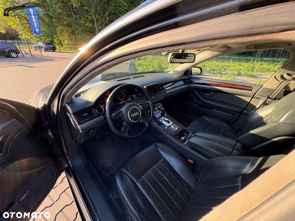 Audi A8 4.2 Quattro - 18