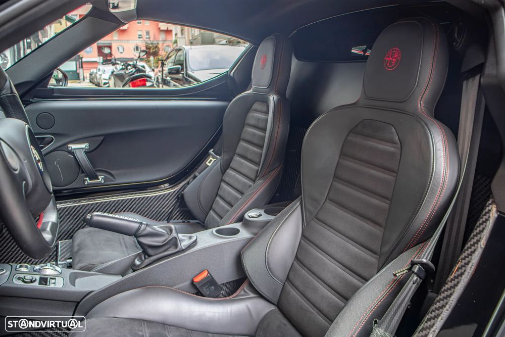 Alfa Romeo 4C 1750 TBi - 6