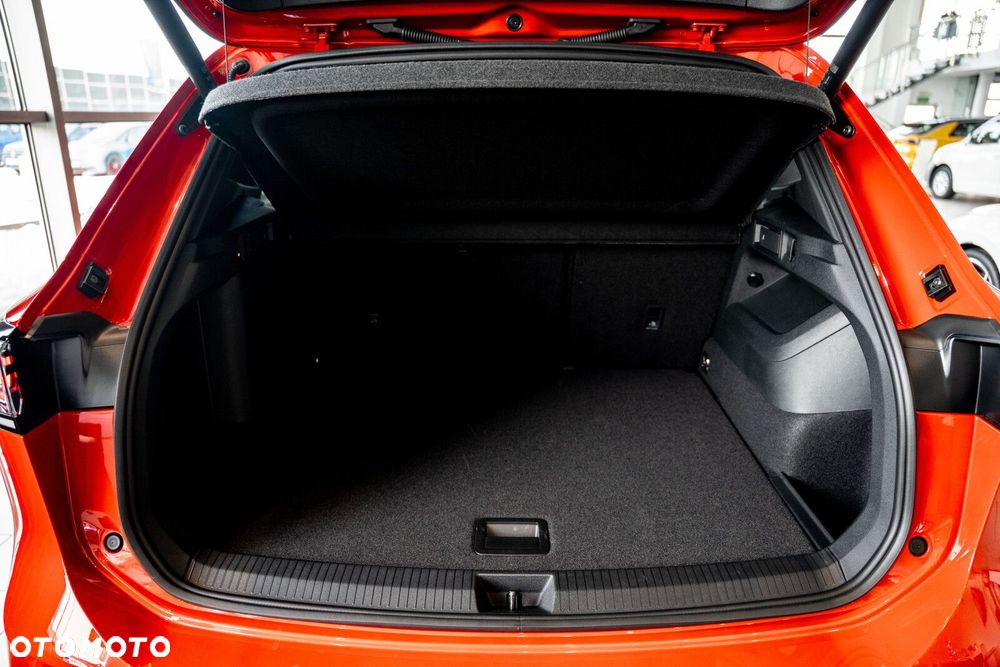 Volkswagen Tiguan - 32