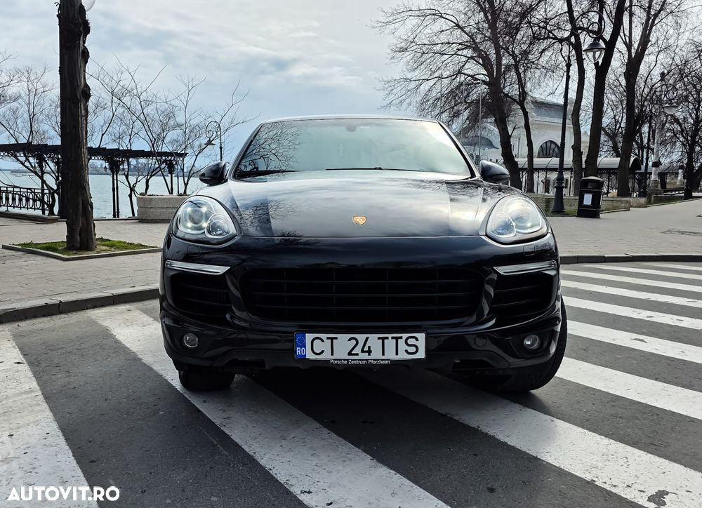 Porsche Cayenne 3.0 L - 3