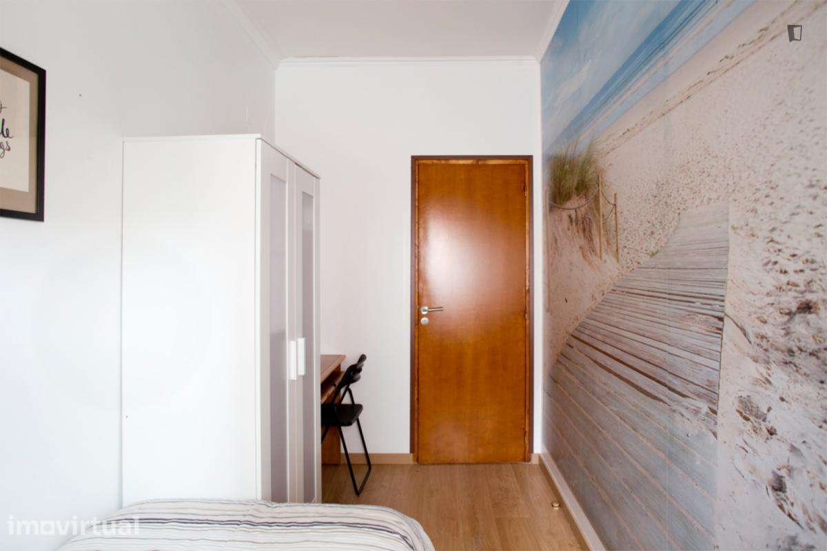 Quarto - localizado em Pontinha Lisbon - Grande imagem: 3/14