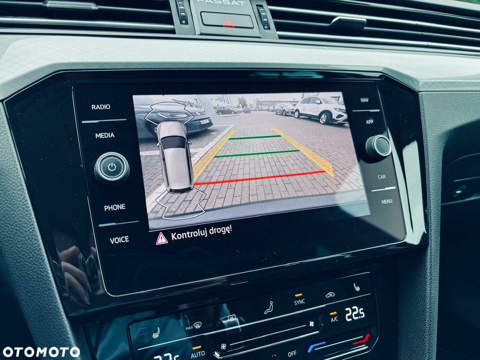 Volkswagen Passat - 30