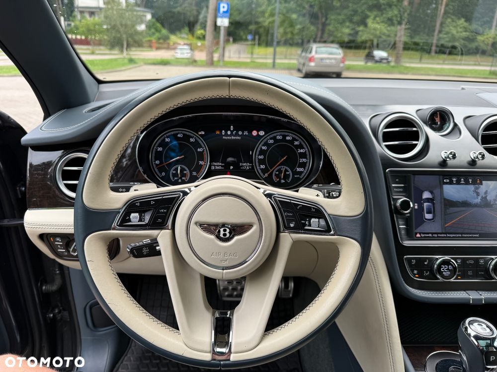 Bentley Bentayga W12 - 25