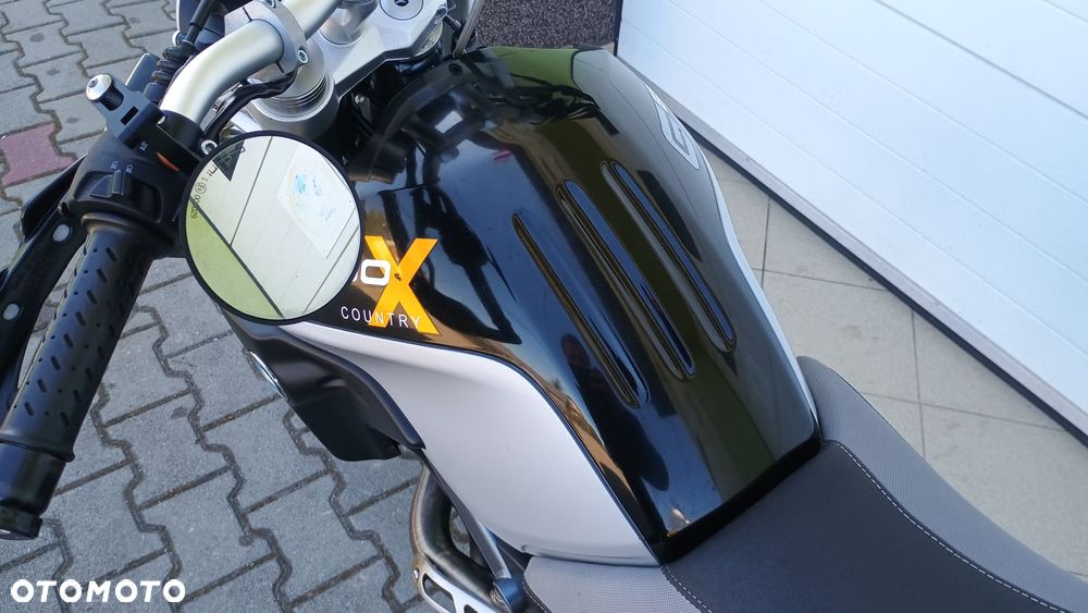 BMW G - 10