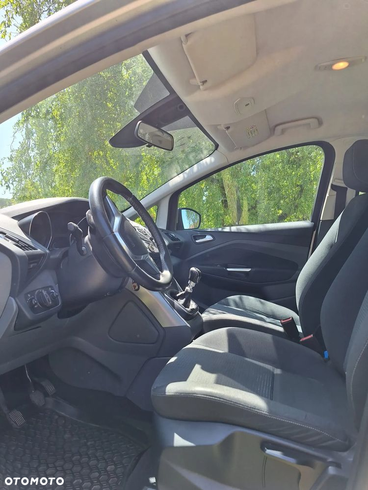 Ford C-MAX - 13