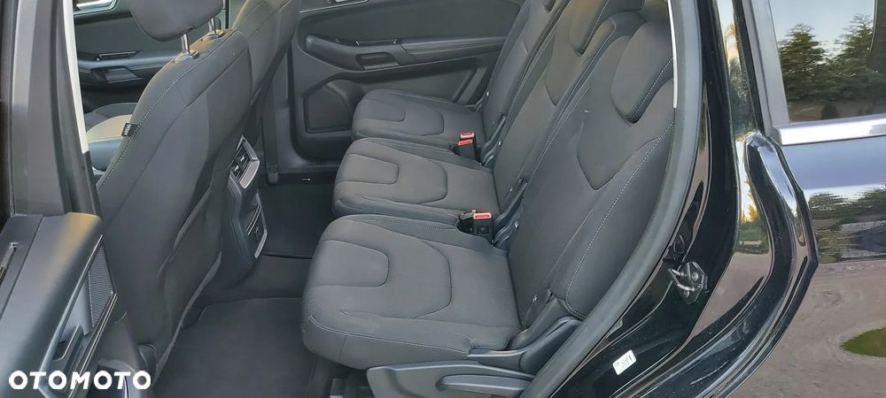 Ford S-Max - 32
