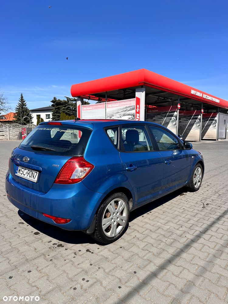 Kia Ceed 1.6 Crdi Comfort - 4